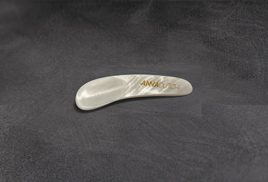 Tinny mother of pearl spoon with logo 6 cm